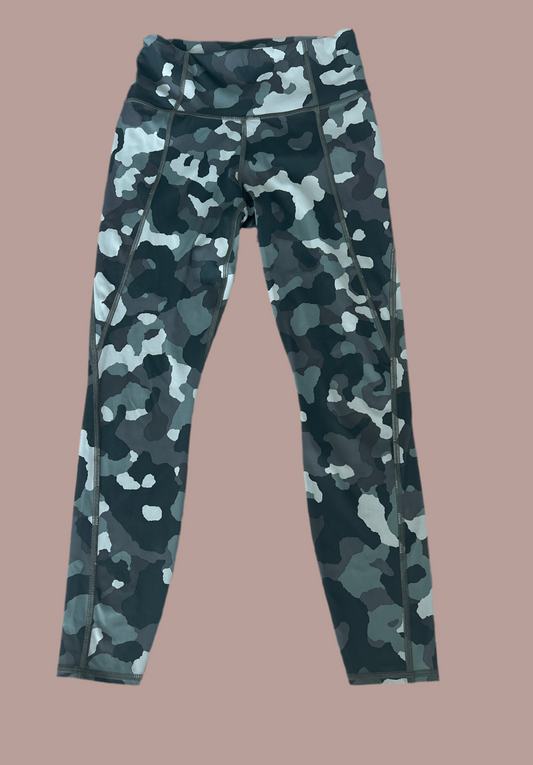 Athleta Camouflage Cropped Leggings Size Extra Small New without Tags